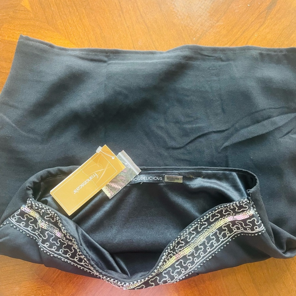 Francesca’s Beaded Mini Skirt - Picture 3 of 4
